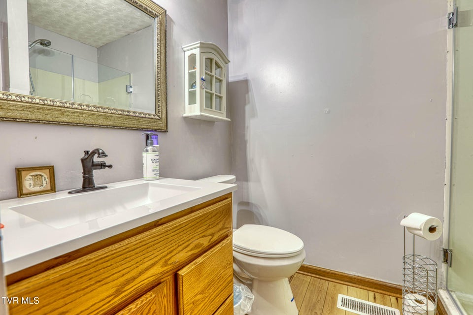 Photo #27: 1826 Kenwood Road