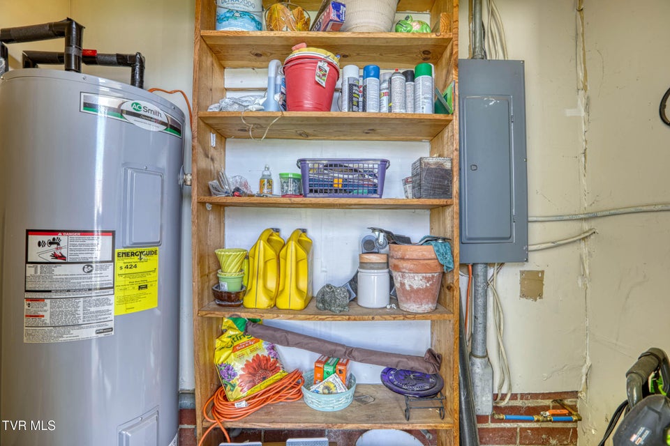 Photo #33: 1826 Kenwood Road