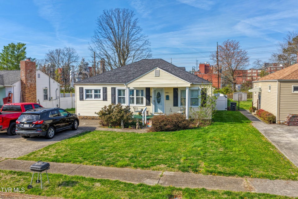 Photo #35: 1826 Kenwood Road