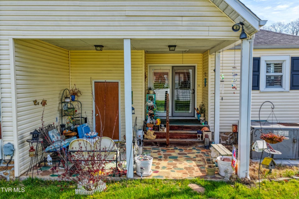 Photo #39: 1826 Kenwood Road