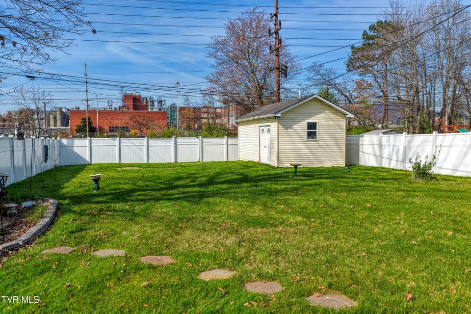 Photo #42: 1826 Kenwood Road