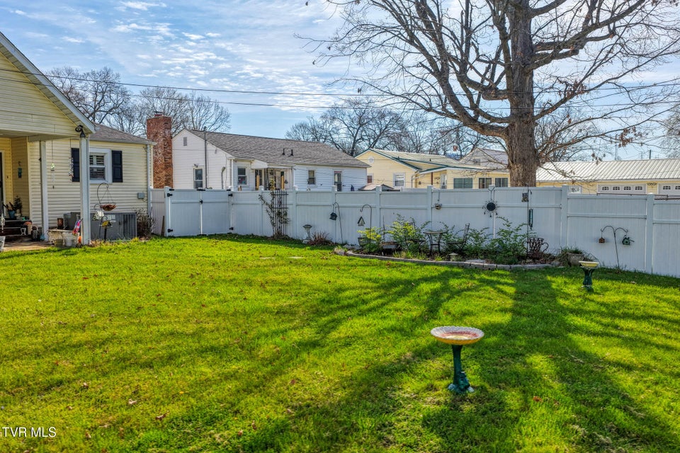 Photo #47: 1826 Kenwood Road