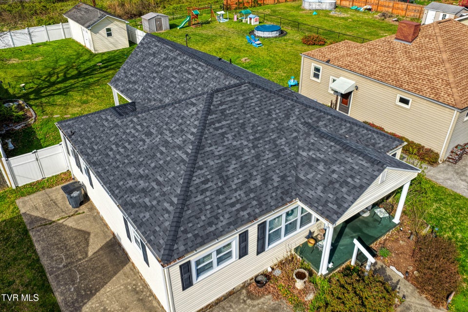 Photo #48: 1826 Kenwood Road