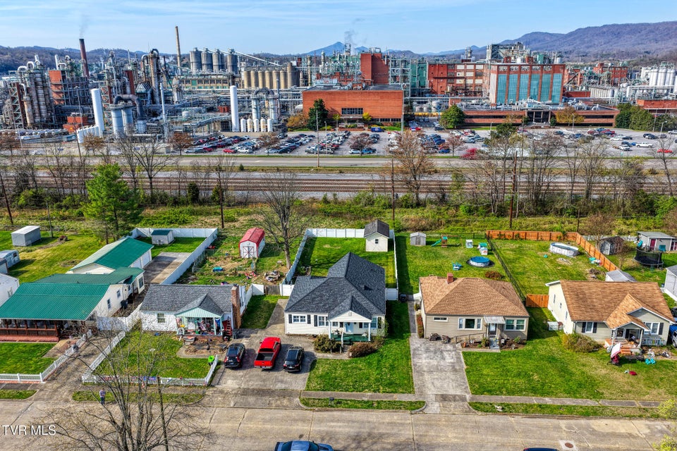 Photo #53: 1826 Kenwood Road