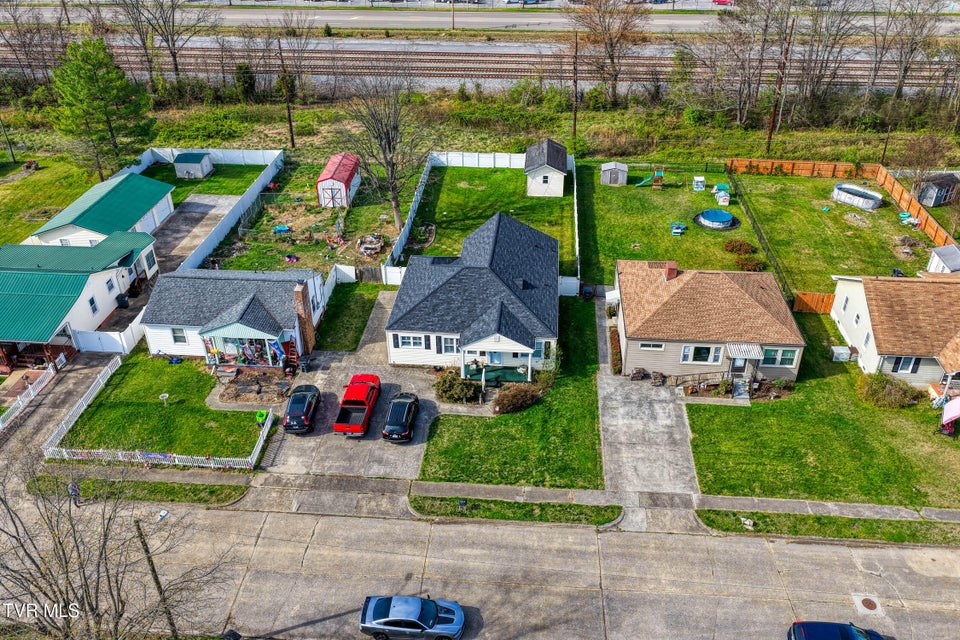 Photo #54: 1826 Kenwood Road