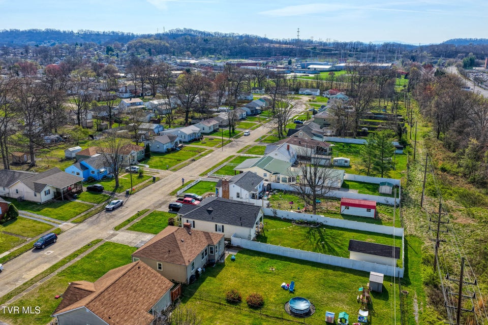 Photo #58: 1826 Kenwood Road