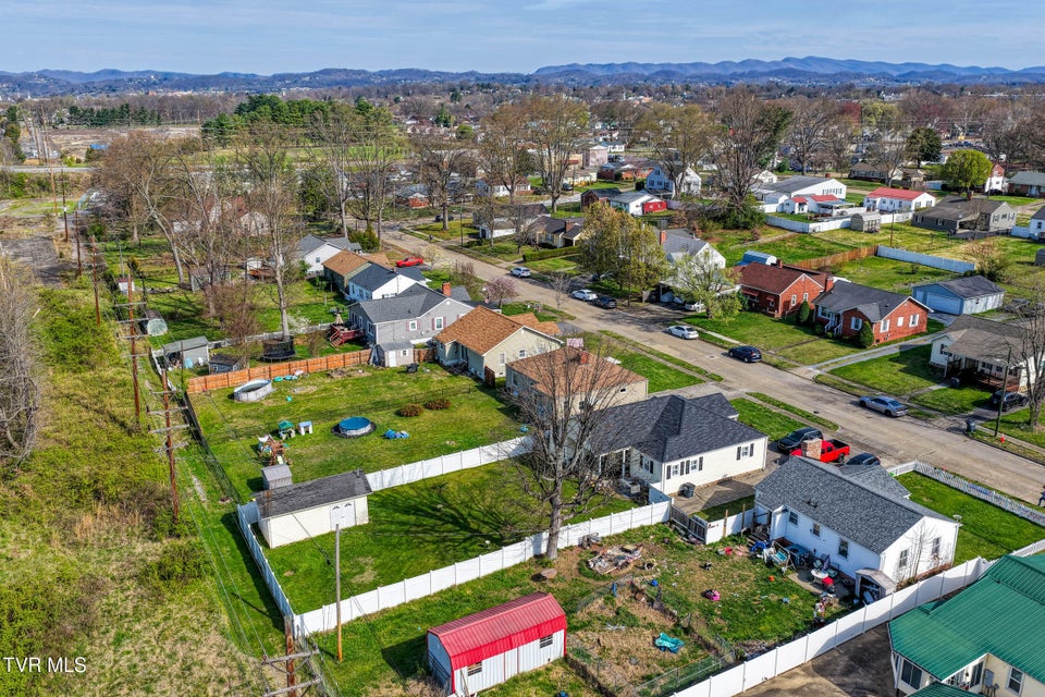 Photo #60: 1826 Kenwood Road