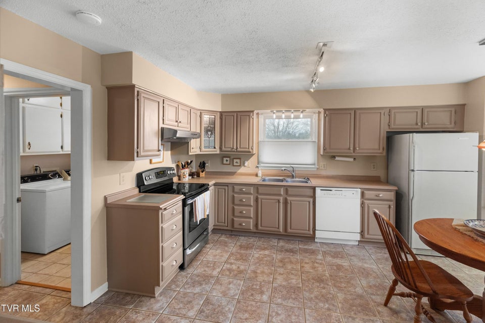 Photo #17: 1204 Rambling Court