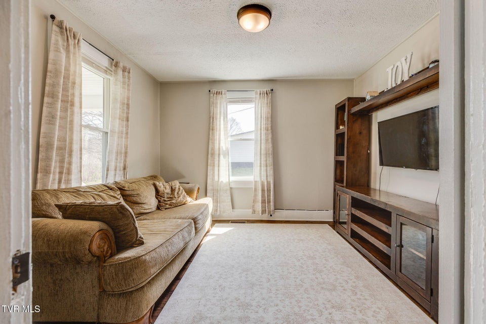 Photo #19: 2046 Carolina Avenue