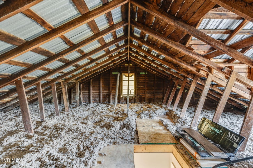 Photo #22: 2046 Carolina Avenue