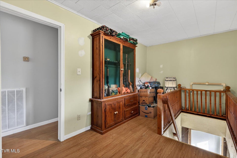 Photo #21: 122 Haines Road