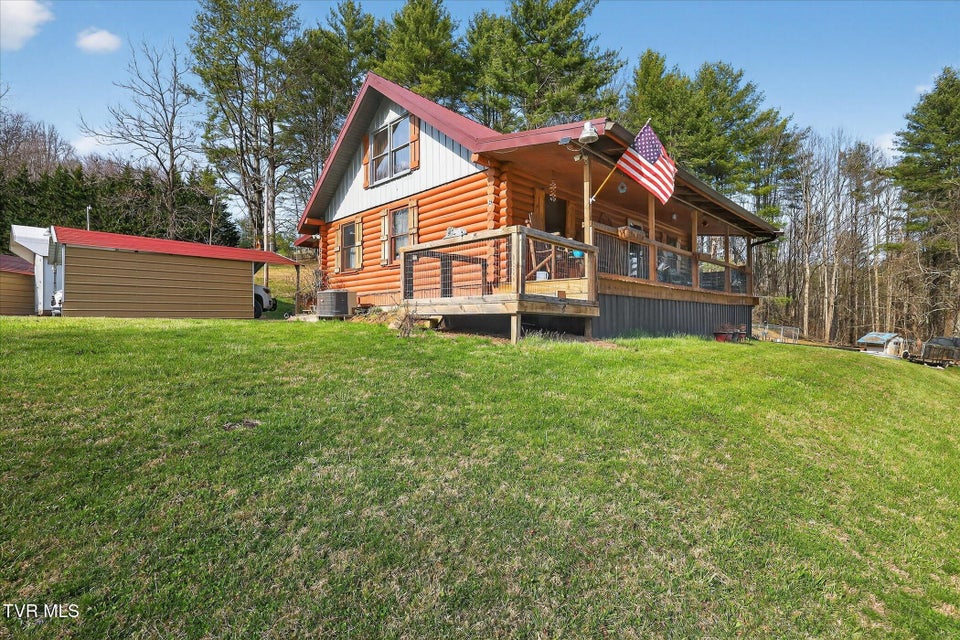 Photo #29: 250 Beaver Walk Road