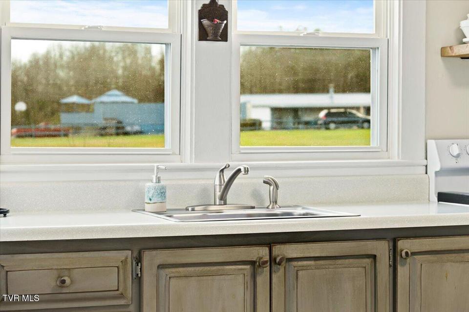 Photo #26: 1415 Church Street