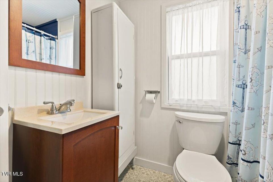 Photo #31: 1415 Church Street