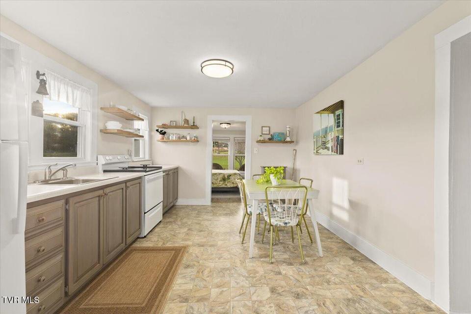 Photo #35: 1415 Church Street