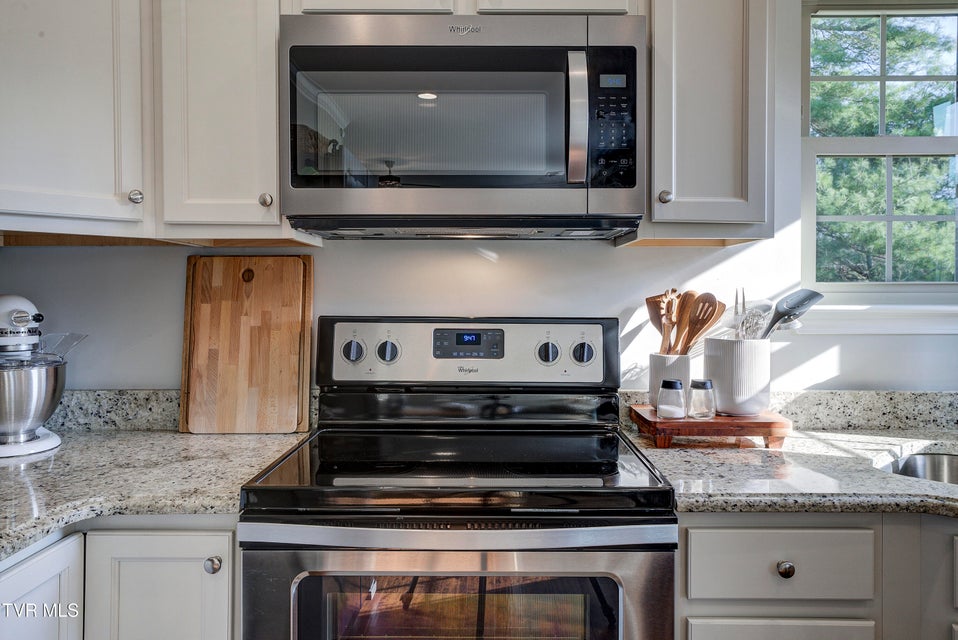 Photo #14: 120 Hopper Road