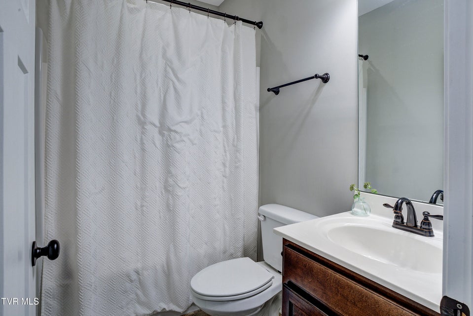 Photo #27: 120 Hopper Road