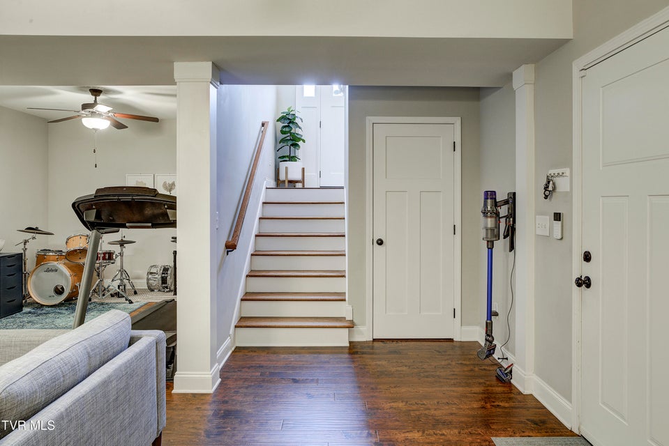 Photo #36: 120 Hopper Road