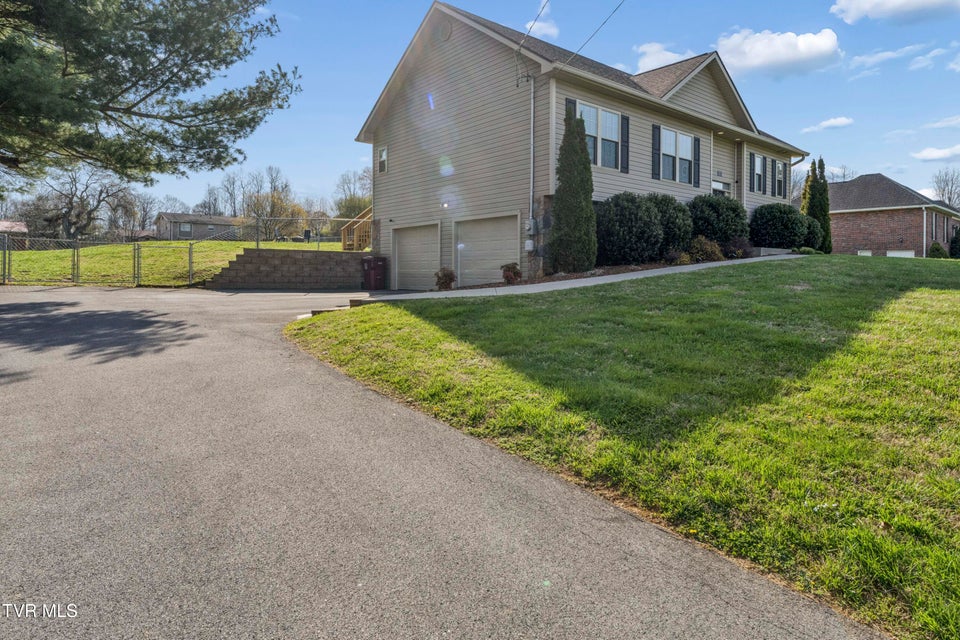 Photo #47: 120 Hopper Road