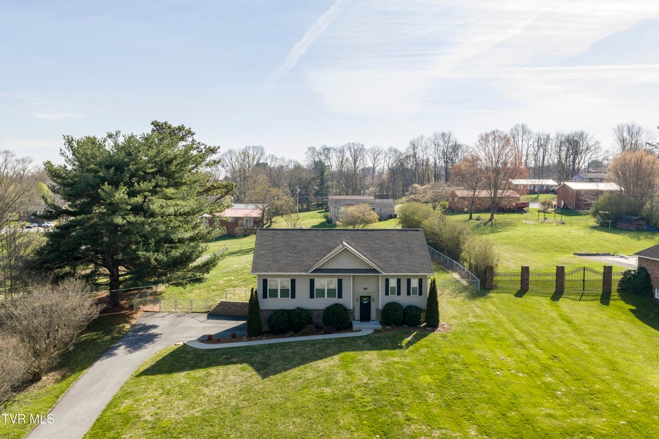 Photo #52: 120 Hopper Road