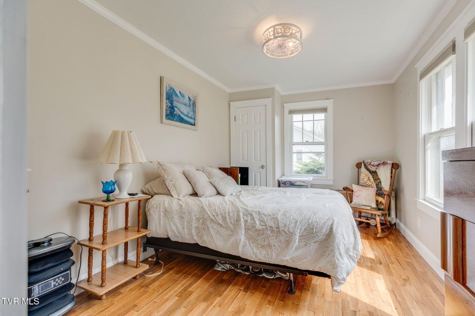 Photo #21: 1632 Paperville Road