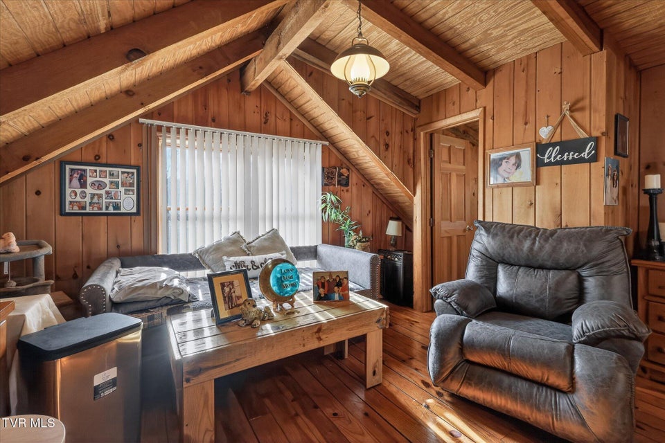 Photo #17: 250 Beaver Walk Road