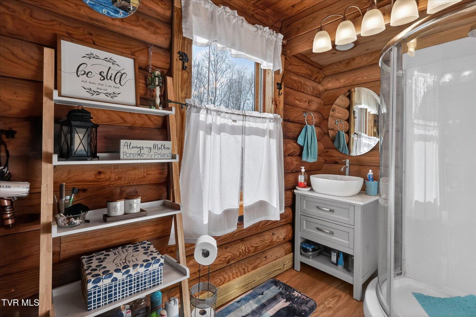 Photo #19: 250 Beaver Walk Road