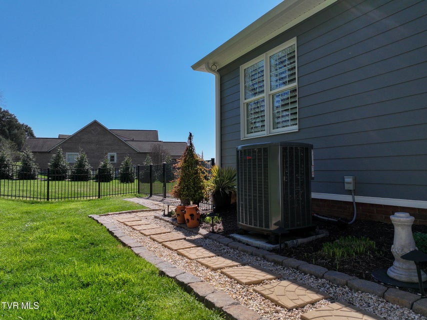 Photo #29: 177 Forest Lane