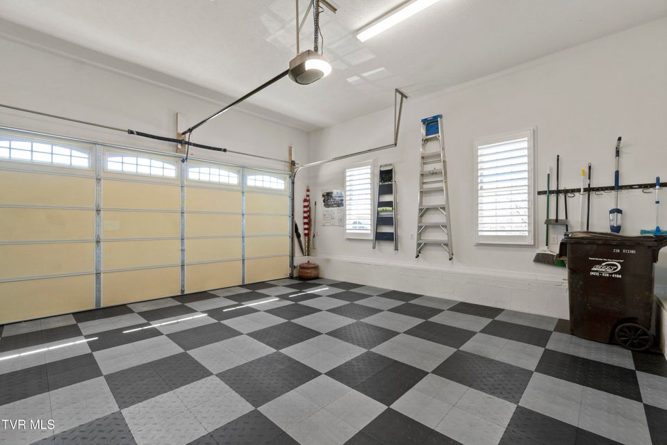 Photo #33: 177 Forest Lane