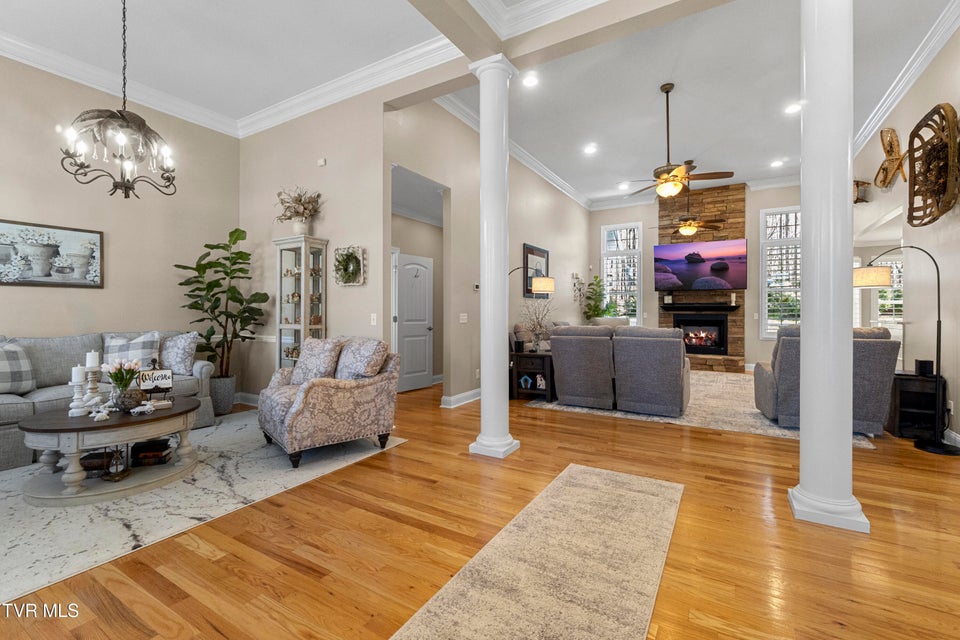 Photo #6: 177 Forest Lane