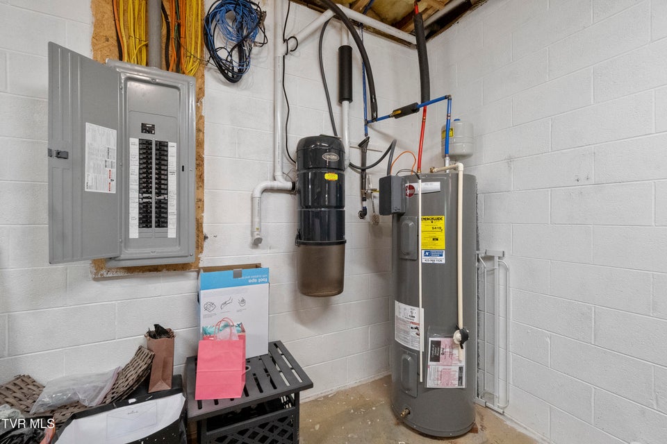 Photo #62: 177 Forest Lane