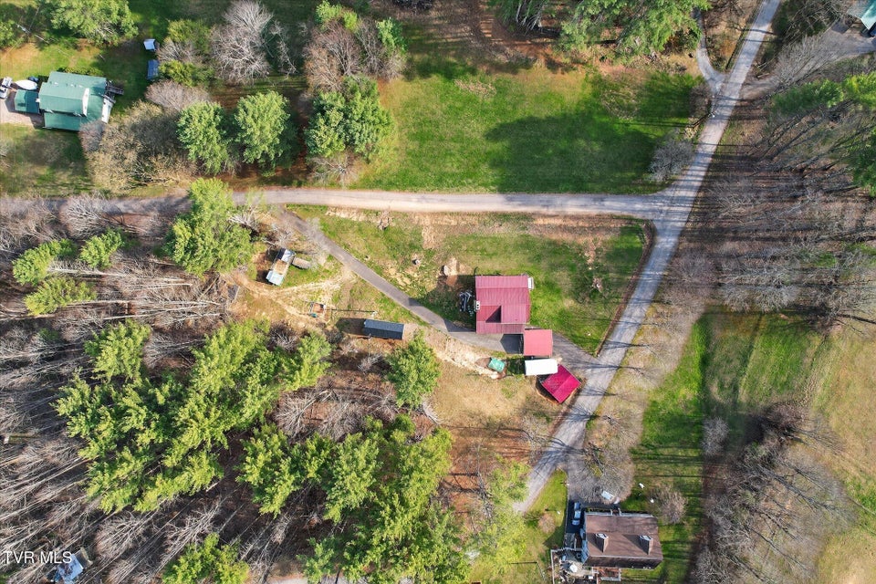 Photo #33: 250 Beaver Walk Road