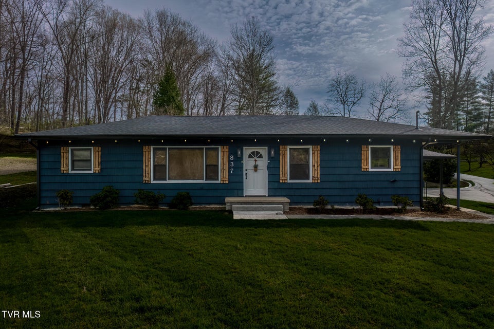 Photo #42: 837 Parkway Boulevard