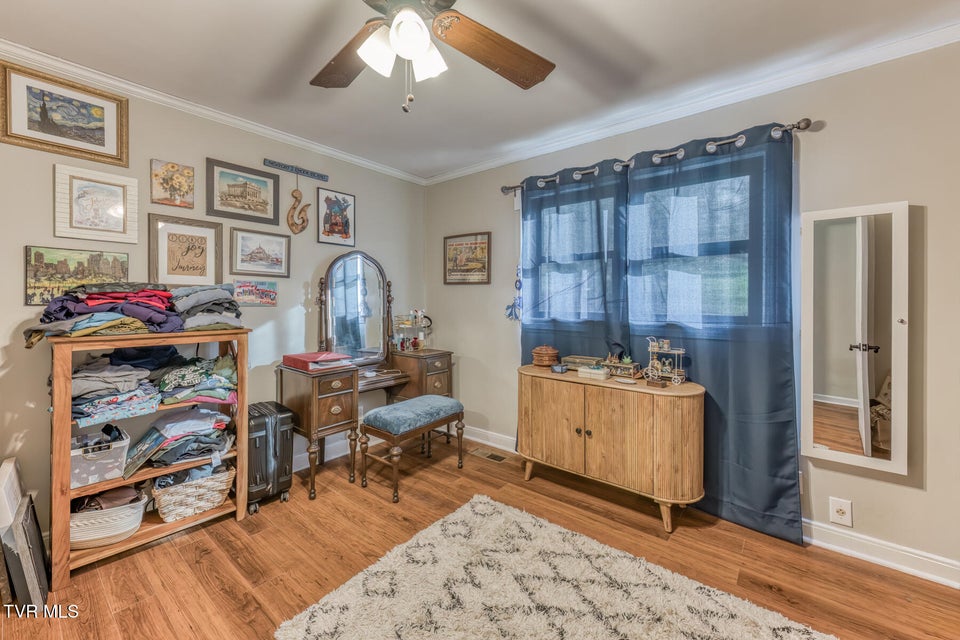 Photo #22: 837 Parkway Boulevard