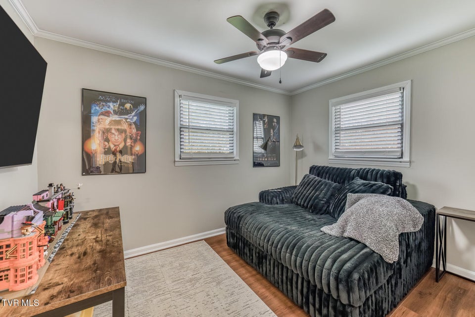 Photo #27: 837 Parkway Boulevard