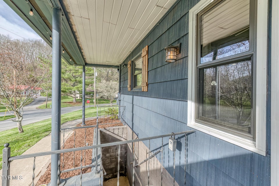 Photo #46: 837 Parkway Boulevard