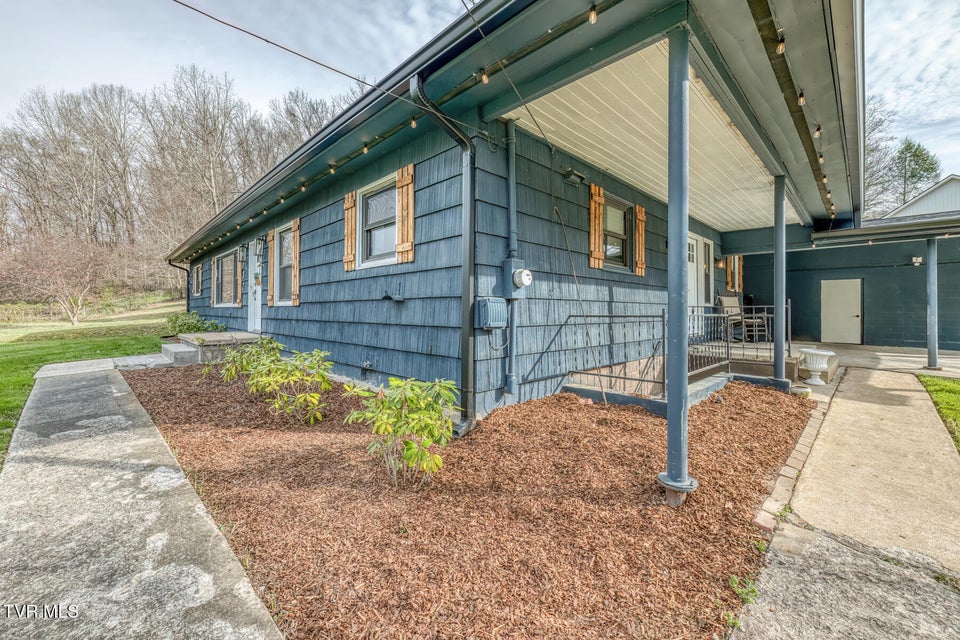 Photo #48: 837 Parkway Boulevard