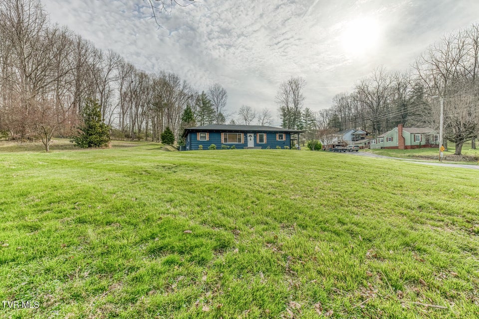 Photo #41: 837 Parkway Boulevard