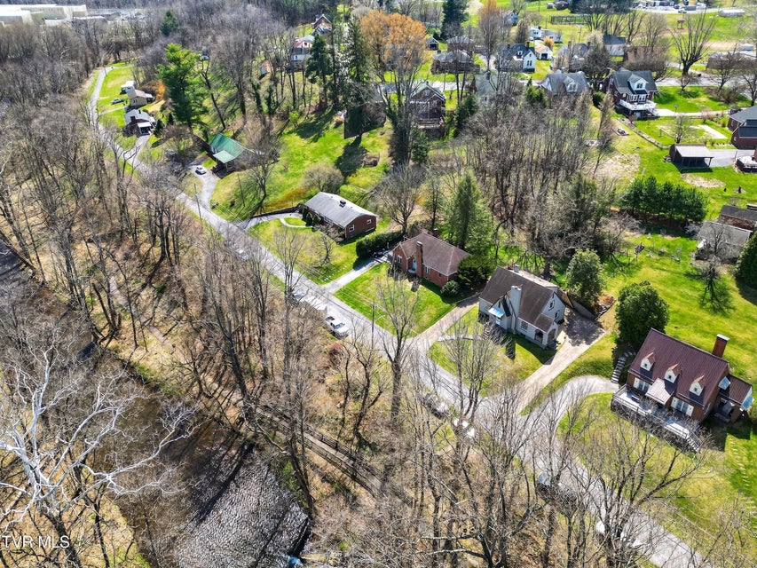 Photo #61: 142 Campbell Avenue