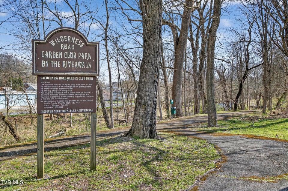 Photo #65: 142 Campbell Avenue