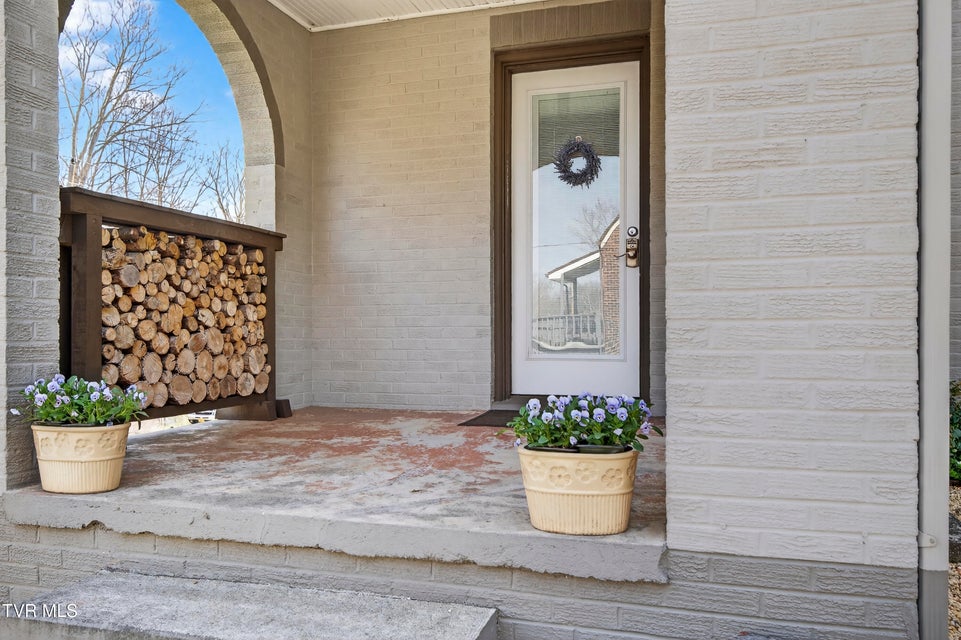 Photo #59: 142 Campbell Avenue