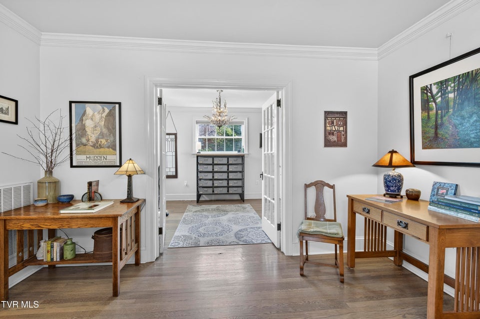 Photo #11: 142 Campbell Avenue