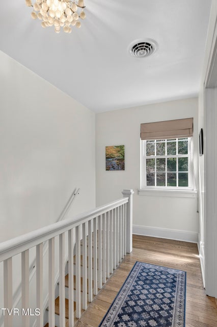 Photo #35: 142 Campbell Avenue