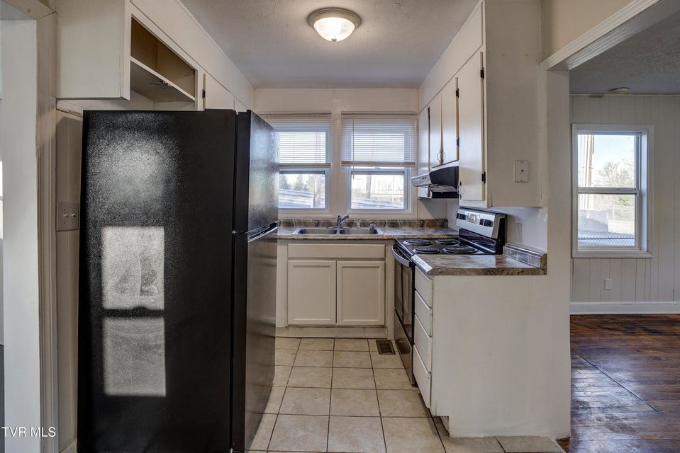 Photo #6: 2012 Meadowview Parkway