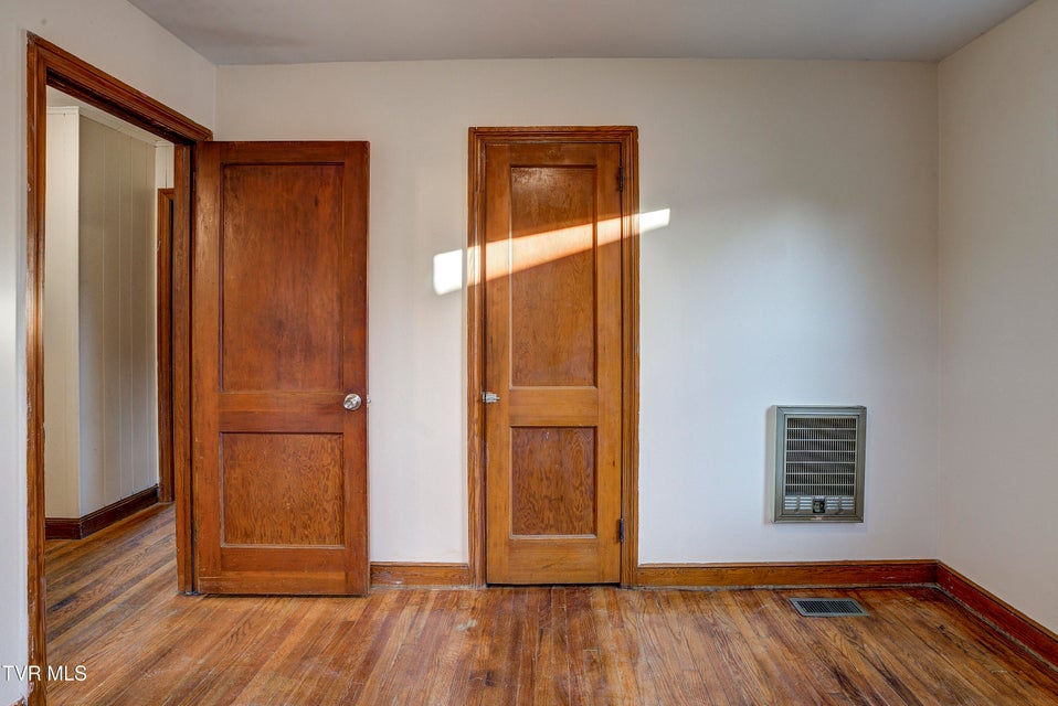 Photo #14: 2012 Meadowview Parkway