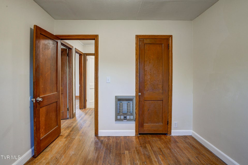 Photo #18: 2012 Meadowview Parkway