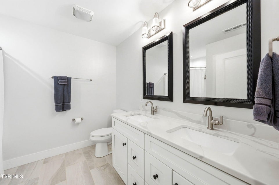 Photo #28: 3078 Calton Hill