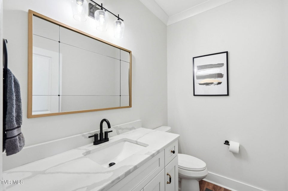 Photo #13: 3078 Calton Hill