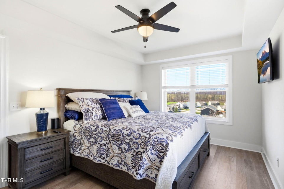 Photo #35: 3078 Calton Hill