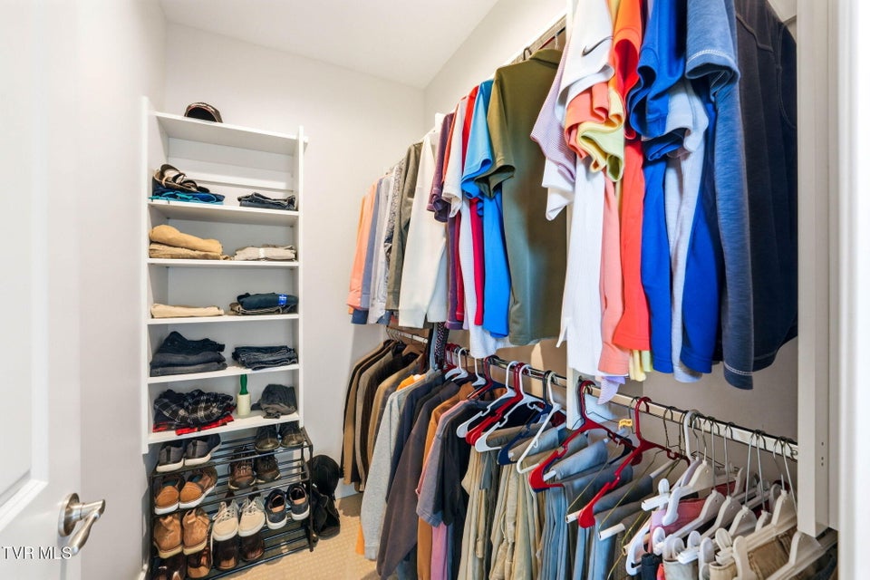 Photo #16: 3078 Calton Hill